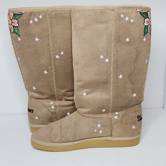Sketchers, tall floral/stars print suede boots. - Picture 5 of 8